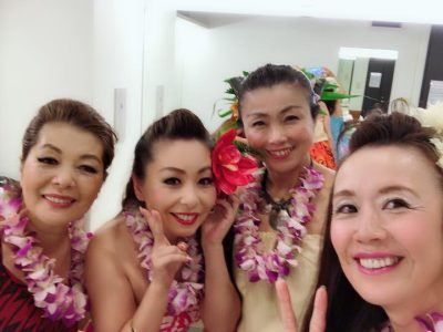 マウナ キエキエ フラアカデミーの1stホイケにて…♪