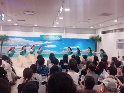 博多阪急ハワイアンフェスティバルに出演しました